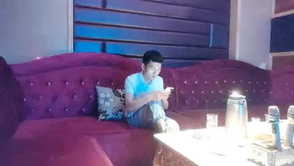 歌厅探花06-05兄弟换妻乱伦秀